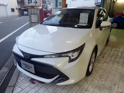 カローラスポーツ