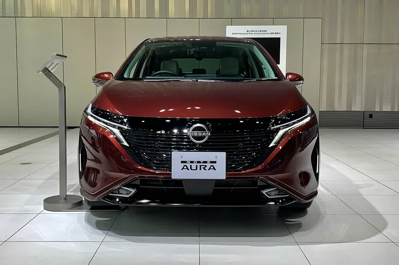 日産 ノートオーラ